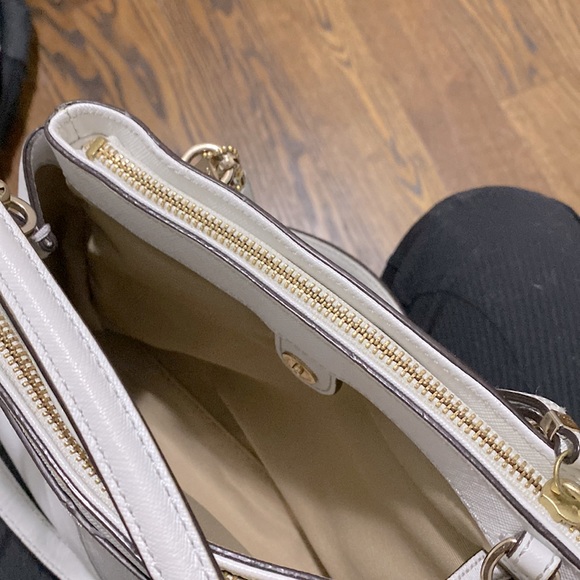 COPY - Coach White Handbag (Unused) - Picture 4 of 8